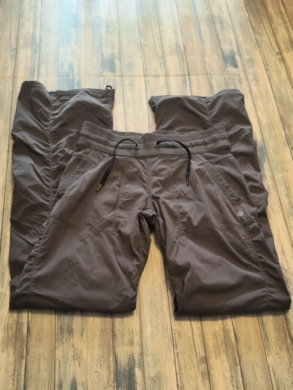 Lululemon Dance Studio Pants size 6